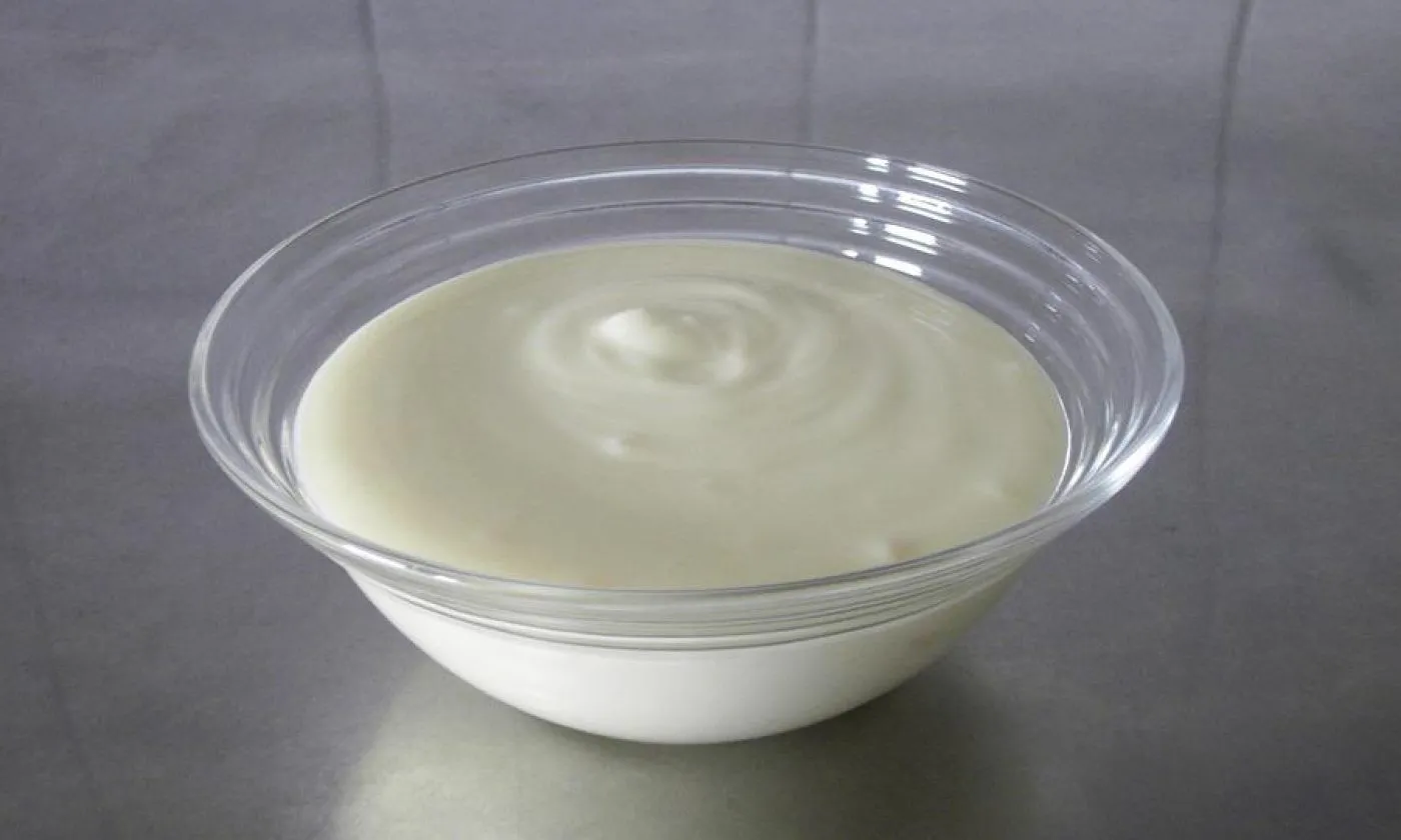 Dit ene stuk fruit in yoghurt verbrandt vet sneller dan dure supplementen – goedkoop en heerlijk